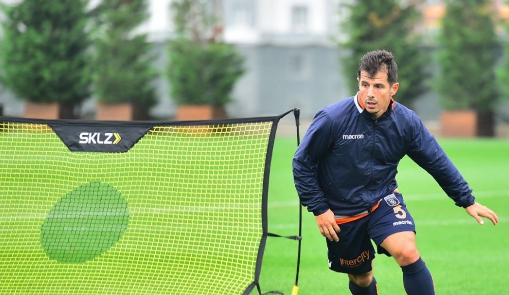 Emre Belözoğlu, Başakşehir'de devam edecek mi?