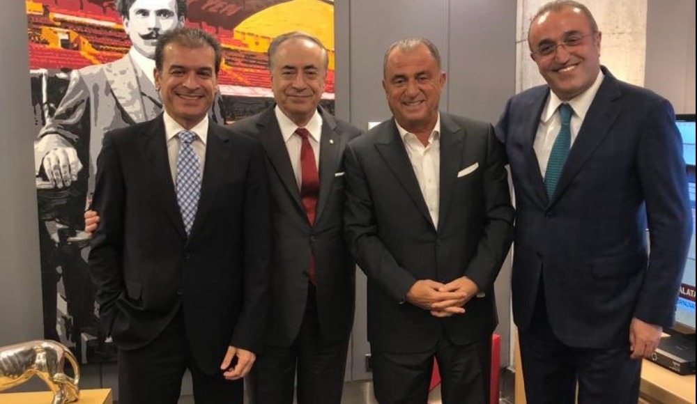 Galatasaray, 4 kişi eksik toplandı!