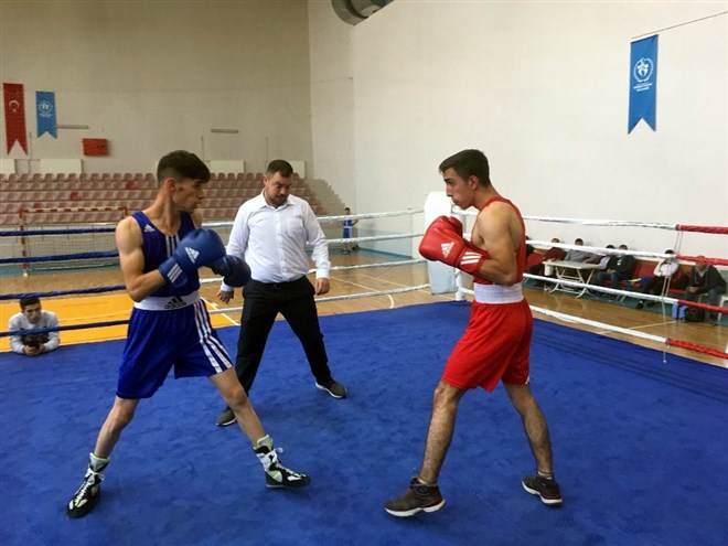 Kayseri Boks Büyük Erkekler final maçları yapıldı