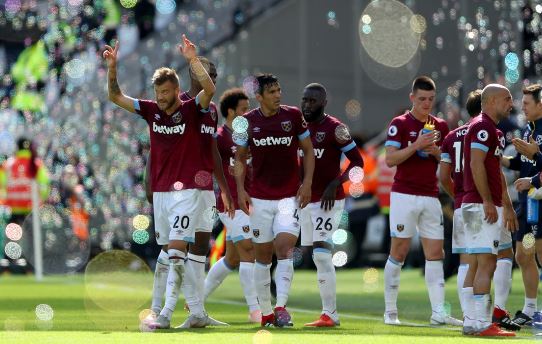 West Ham United: 117.6 milyon pound