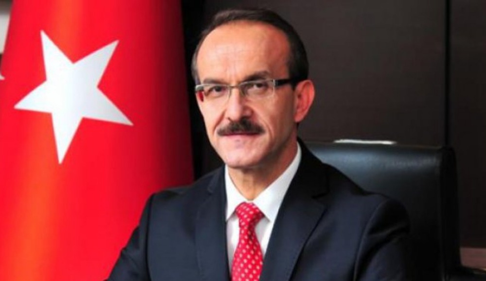 Ordu Valisi Yavuz, Avrupa ikincisi boksörü ödüllendirdi