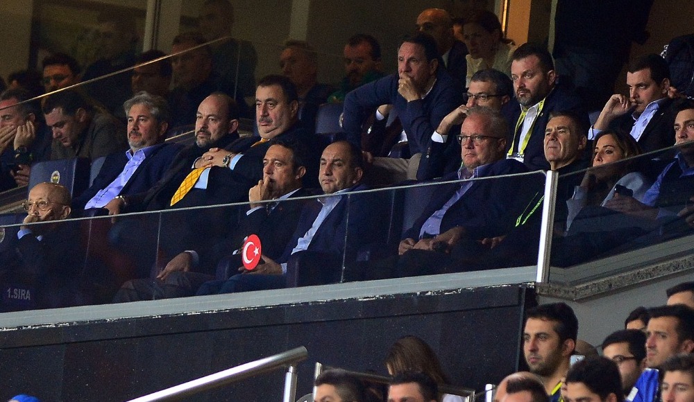 Ali Koç maç bitmeden Comolli ile görüştü!