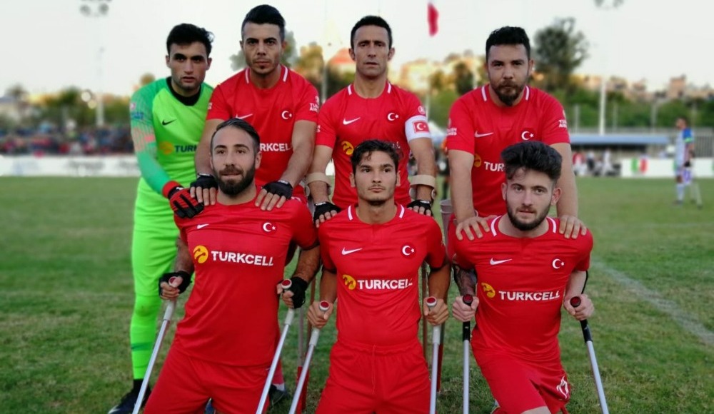 Milliler lider olarak son 16 turuna çıktı!