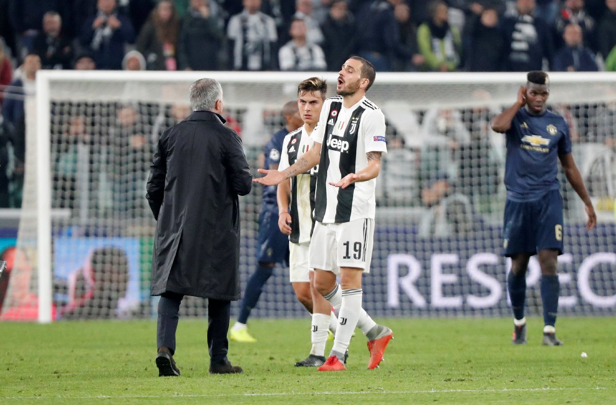 Juventus - United maçı alev alev