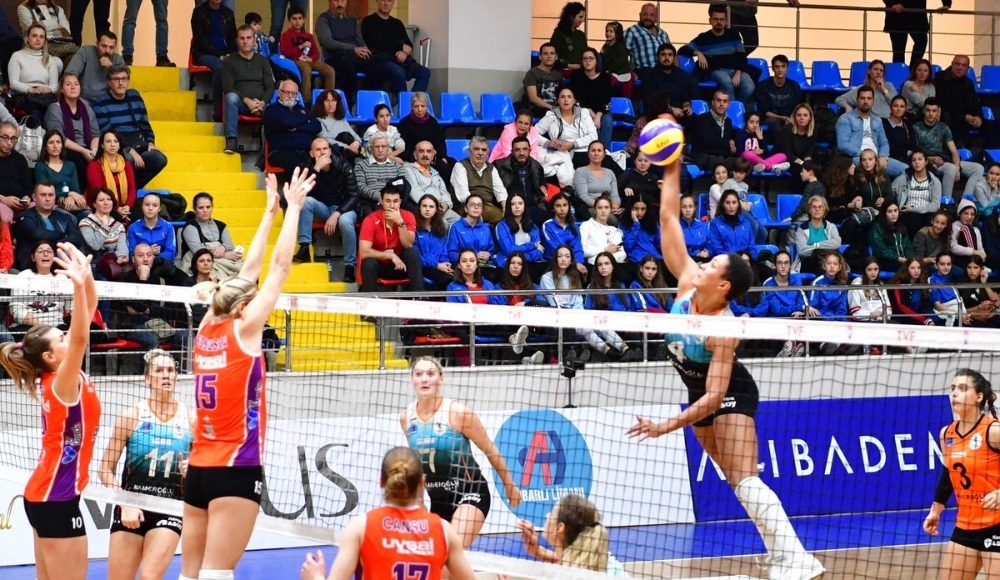 Beylikdüzü Voleybol İhtisas, Çanakkale Belediyespor'a set vermedi