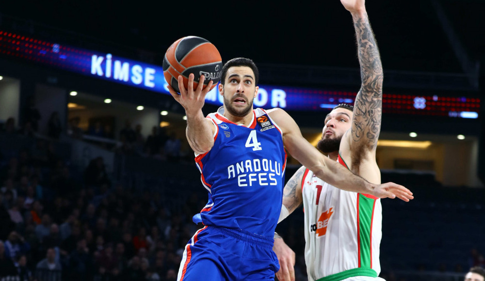 Anadolu Efes: 96 - Baskonia: 85