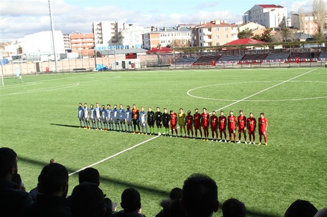 Ardahan 80. yıl Şehir Stadyumu’nun açılışı yapıldı