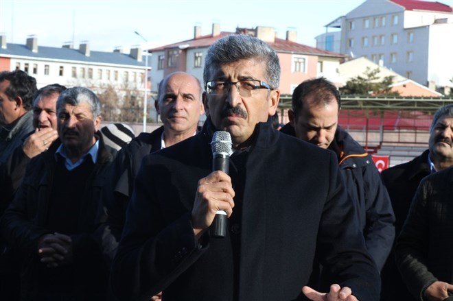 Ardahan 80. yıl Şehir Stadyumu’nun açılışı yapıldı