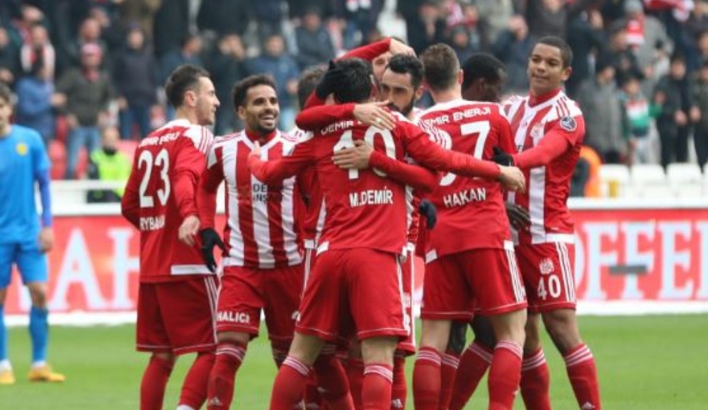 Sivasspor'da tek değişiklik