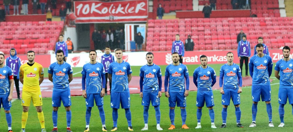 "Önceki kırgınlıklara takılıp bunu öfkeye dönüştürmemek lazım"