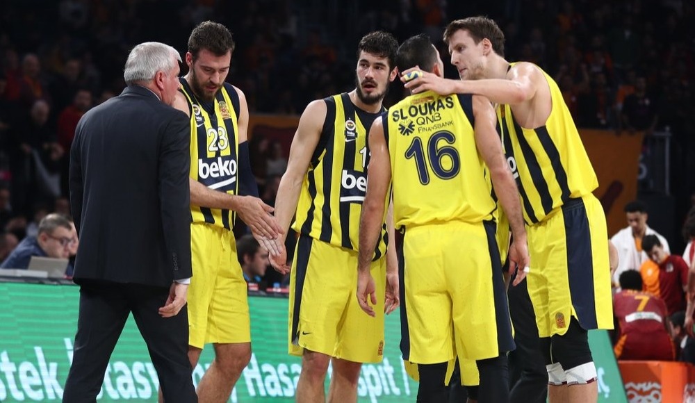 Fenerbahçe Beko, ilk mağlubiyetini aldı