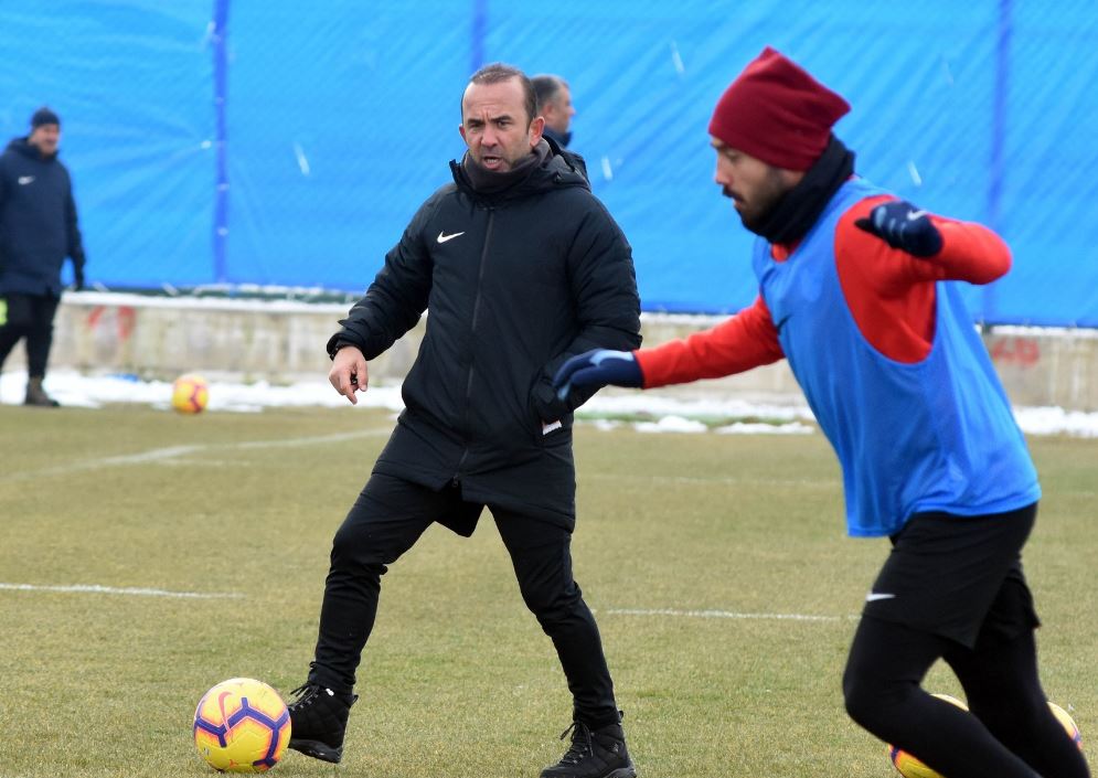 "Öncelikli amaç Süper Lig'de kalmak"