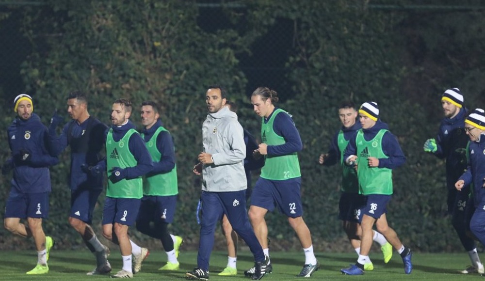 Fenerbahçe'de ikinci yarı hazırlıkları başladı