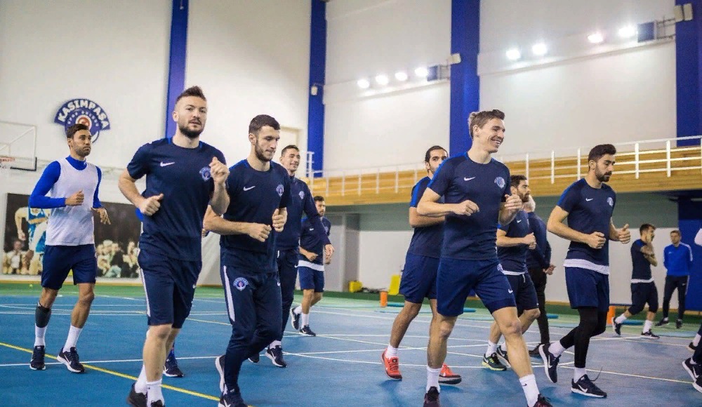 Kasımpaşada kupa mesaisi sürüyor Kasımpaşada kupa mesaisi sürüyor