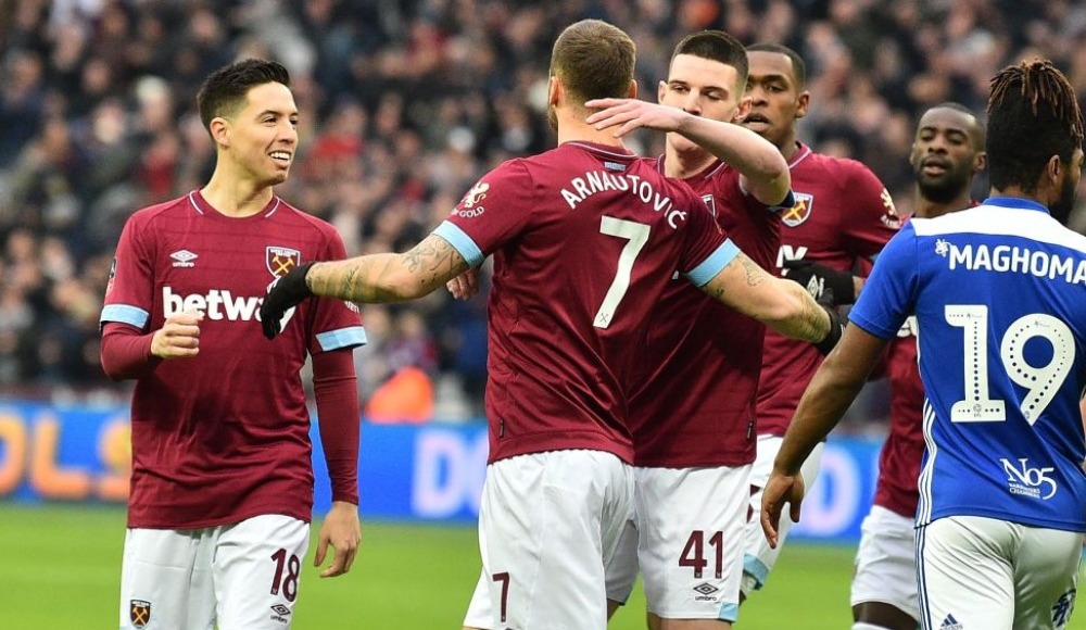 Nasri maçın adamı seçildi, West Ham turladı!