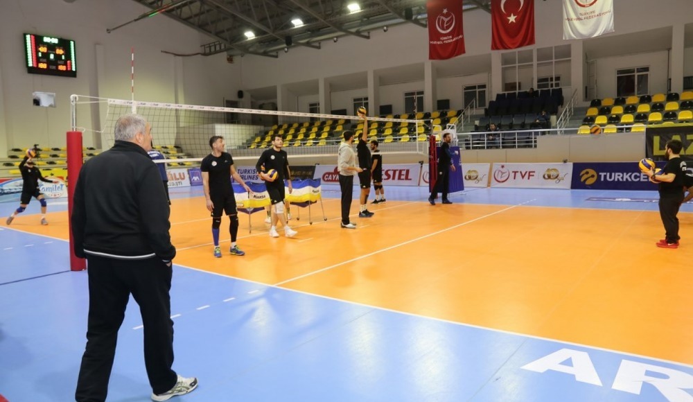 Arhavi Belediyespor, İstanbul Büyükşehir Belediyespor’u mağlup etti
