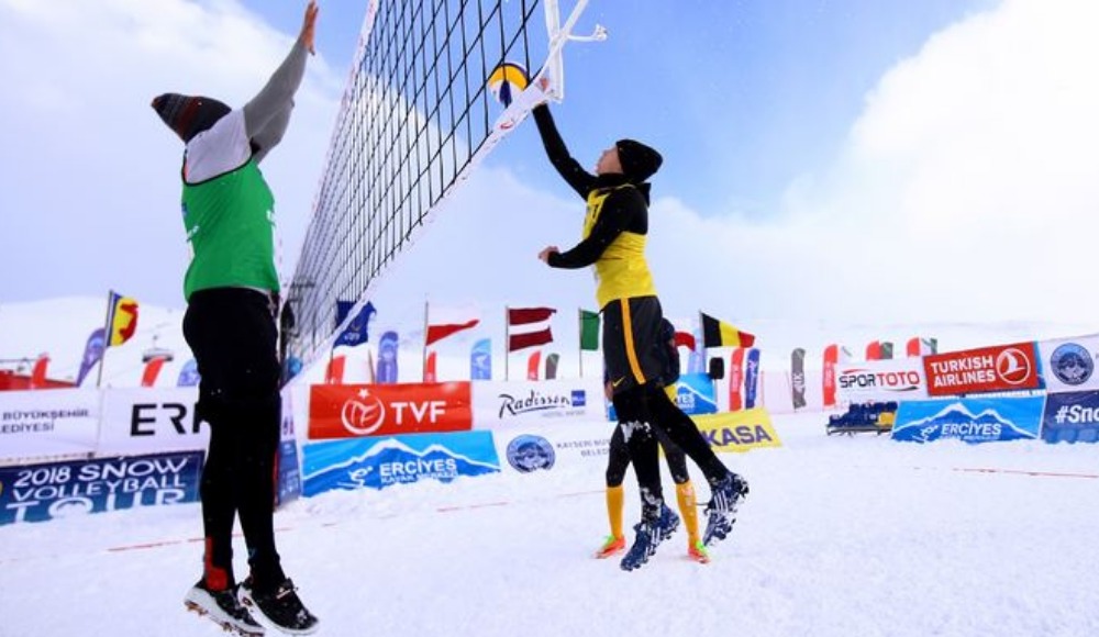 Kar Voleybolu Avrupa Turu'nun ikinci etabı Erciyes'te tamamlandı
