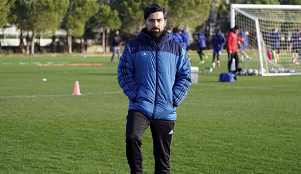 Hatayspor Teknik Direktörü İlhan Palut: “Başakşehir’e teslim olmayacağız”