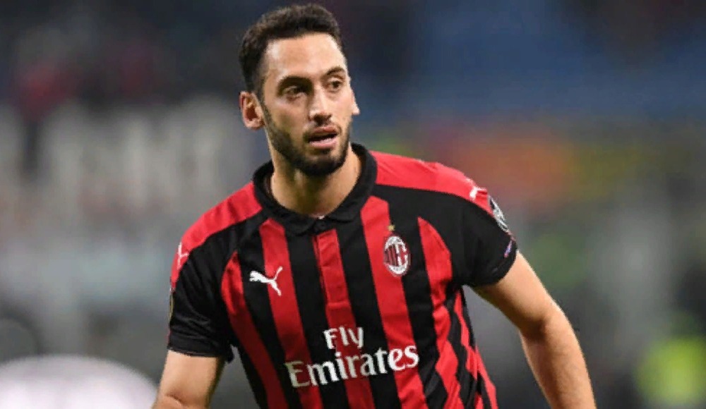 Hakan Çalhanoğlu ile Berke Kaplan görüştü mü?