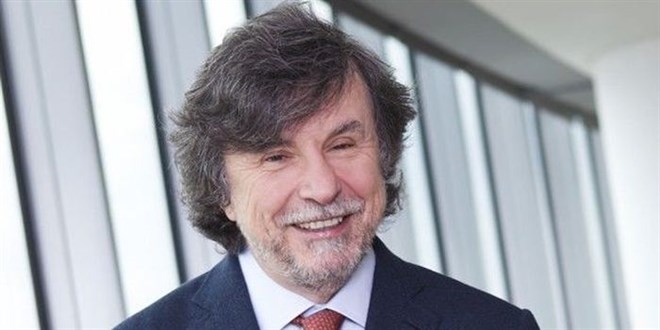 21) Faruk Eczacıbaşı