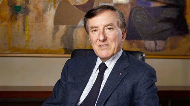 21) Bülent Eczacıbaşı