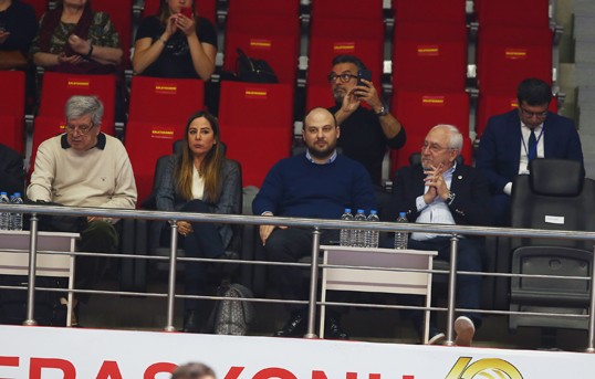 Fenerbahçe yöneticileri de derbiyi izledi