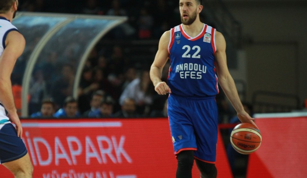 Anadolu Efes, deplasmanda Türk Telekom'u 84-76 yendi