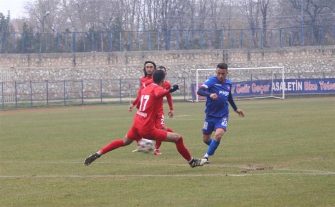 Niğde Anadolu FK, sahasında Gümüşhanespor’a 3-0 yenildi