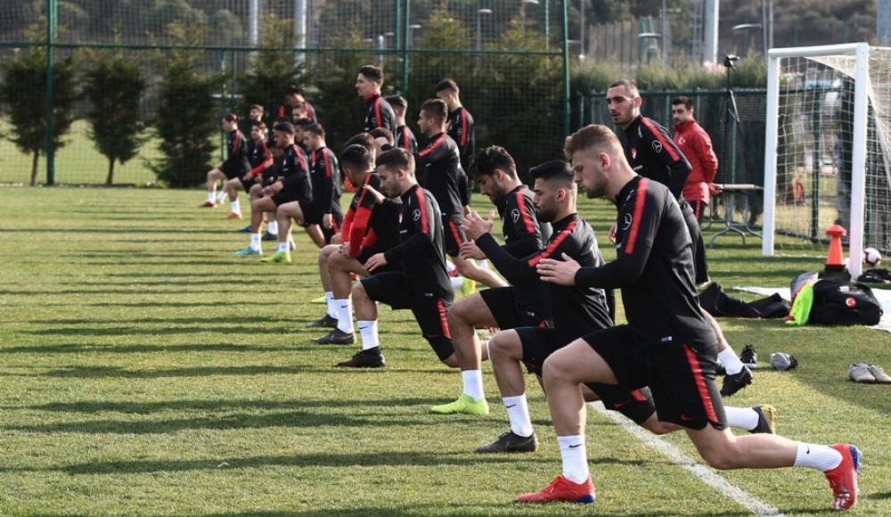 Ümit Millilerde Arnavutluk maçı hazırlıkları sürüyor
