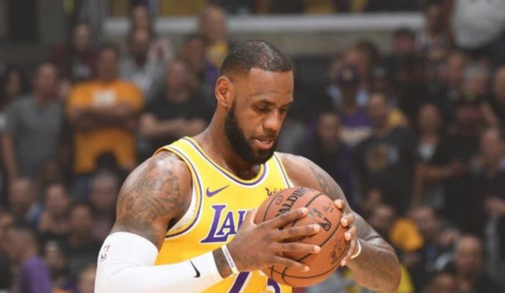 Lakers'a LeBron da yetmedi! Dibe vuruş!