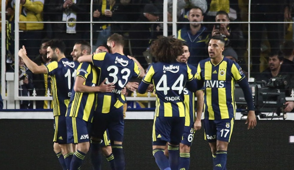 "Fenerbahçe'de yardımlaşma havasını görmeye başladım"