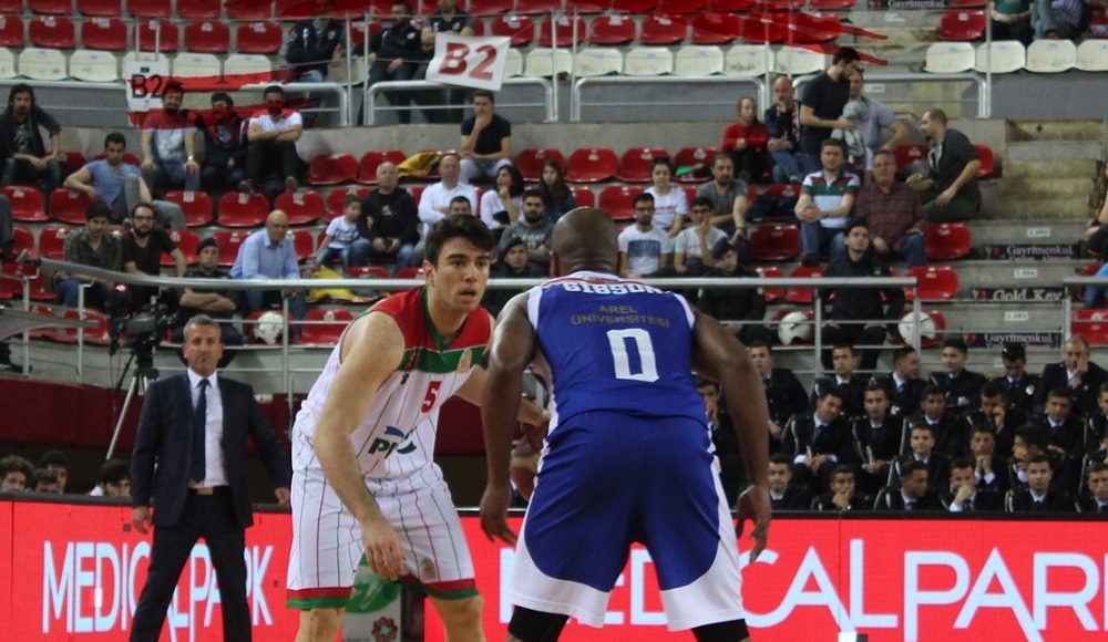 Pınar Karşıyaka, Arel Üniversitesi Büyükçekmece Basketbol'u 86-81 yendi