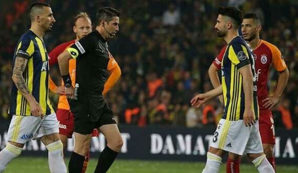 Mete Kalkavan ve Ali Palabıyık VAR kursuna katıldı!