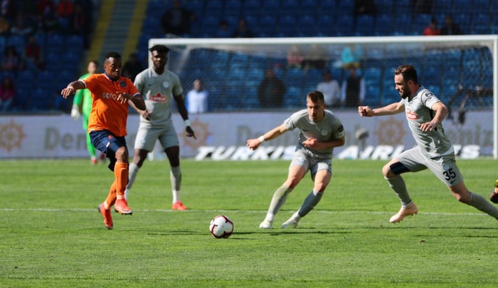 Başakşehir ile Galatasaray arasındaki fark 3’e düştü