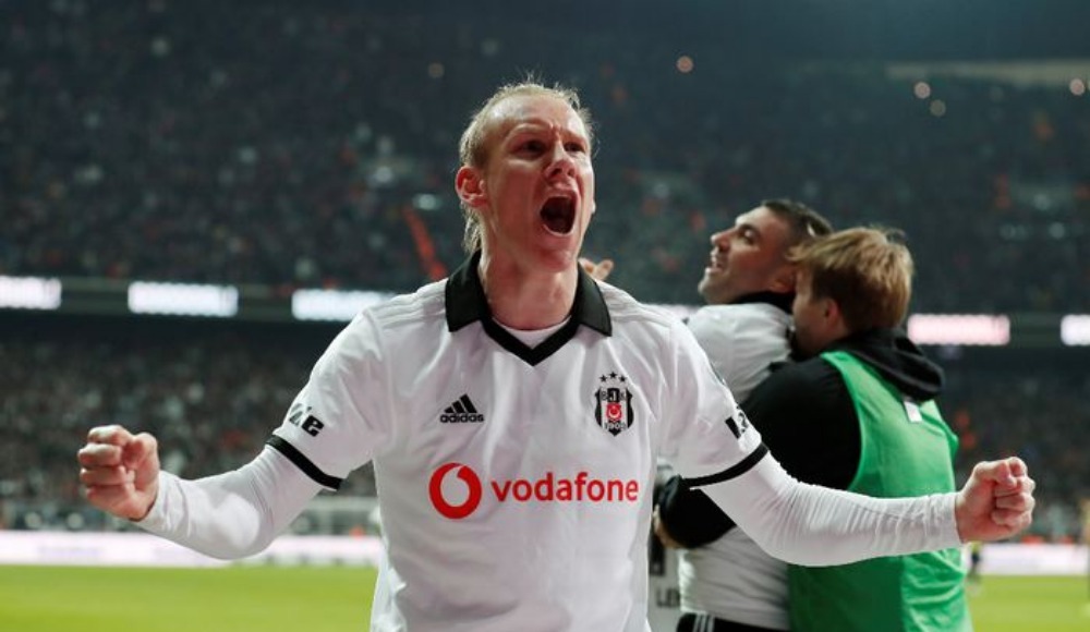 Beşiktaş'tan Vida açıklaması: "Sözleşmesini de 2-3 yıl daha uzatmak istiyor"