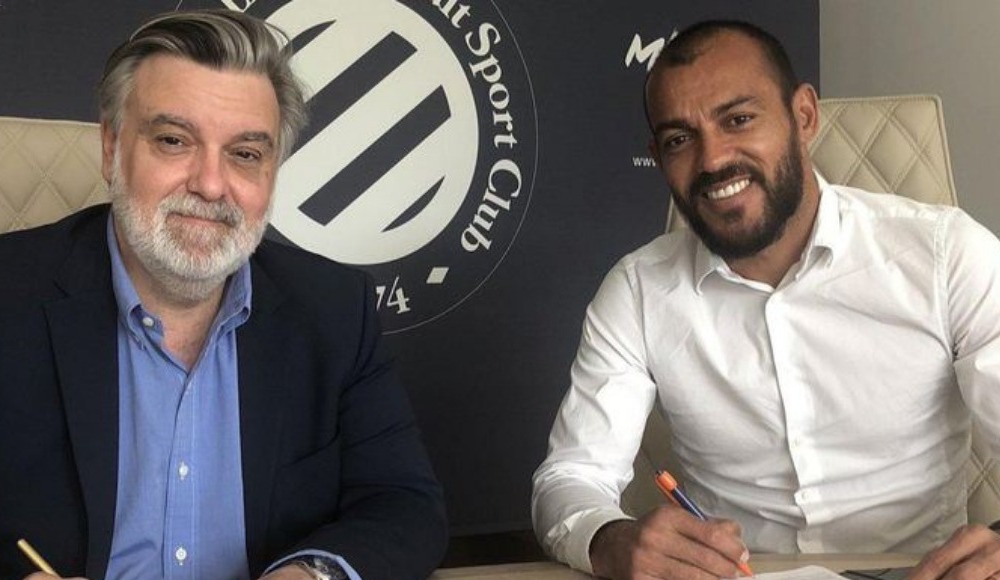 41 yaşındaki futbolcuya yeni sözleşme!
